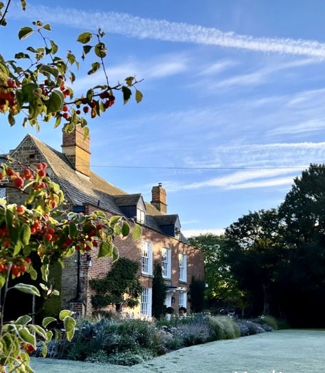 Photo taken on a frosty morning in England by Josie and Charlie of their home in the Cotswolds #home #cotswolds #england #winter #beautifulhome #festive #festiveseason Josie Cotswolds, Cotswolds Home, England Winter, Cotswolds England, Frosty Morning, English Country House, The Cotswolds, Elegant Home, Elegant Homes