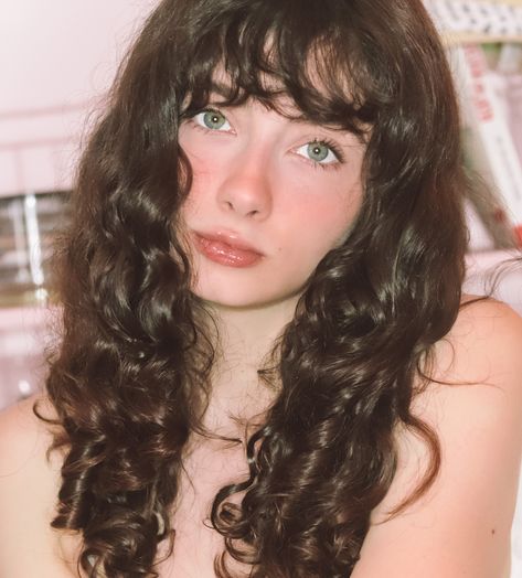 Medium length curly/wavy hair Curly Wavy Hair Bangs, Straight Bangs Curly Hair, Wavy Curly Bangs, Wavy Hair Fringe, Curly Side Bangs, Curly Hair And Bangs, Curly Medium Length Hair, Long Wavy Hair With Bangs, Long Curly Hair With Bangs