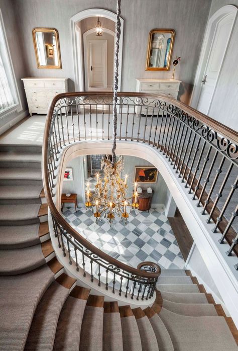 Gorgeous French provincial house nestled on Long Island Sound harbor #staircase #foyer #chandelier French Stairs, Vanderhorn Architects, House Interior Indian, French Eclectic, French Provincial Home, Chateaux Interiors, Foyer Staircase, Stair Case, Spiral Staircase