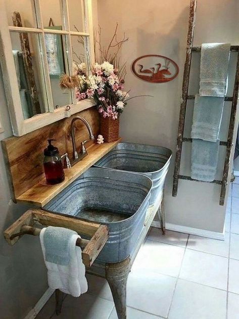 Veranda Design, House Bathroom Designs, Primitive Bathrooms, Guest Bathroom Remodel, Rustic Bathroom Designs, Pergola Design, Bathroom Farmhouse Style, Tiny House Bathroom, Rustic Bathroom Decor