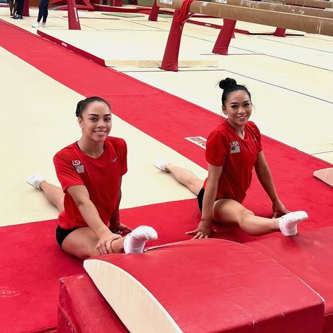 International Gymnast Magazine | 2024 Olympics - USA gymnasts Hezly Rivera and fellow Olympian Suni Lee 📷@wogagymnastics | Instagram Olympic Gymnastics 2024, Gymnastics Olympics 2024, Hezly Rivera Gymnast, Gymnastic Aesthetic, Gymnastics Pics, Team Usa Gymnastics, Aesthetic Sports, Gymnast Birthday Party, Gymnastics Tricks