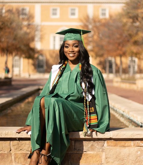 Latina Graduation, Lady Etiquette, Graduation Goals, Engineer Girl, Grad Portraits, Cap And Gown Pictures, Grad Shoot, Graduation Photography Poses, Graduation Picture