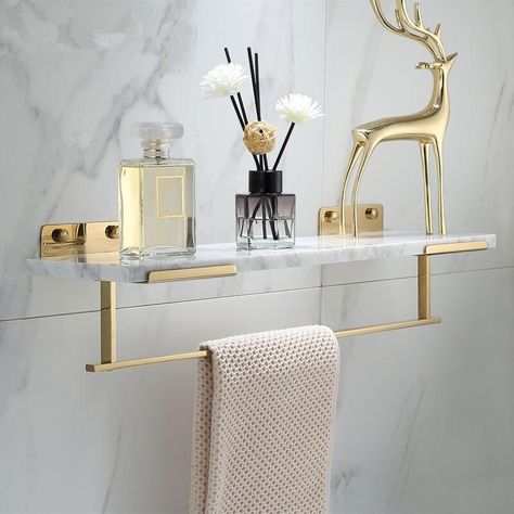 Black Bathroom Storage, Bar Luxury, Bathroom Shelf With Towel Bar, Shelf With Towel Bar, Gold Bad, Gold Bathroom Decor, White Marble Design, White Marble Bathrooms, Modern White Bathroom