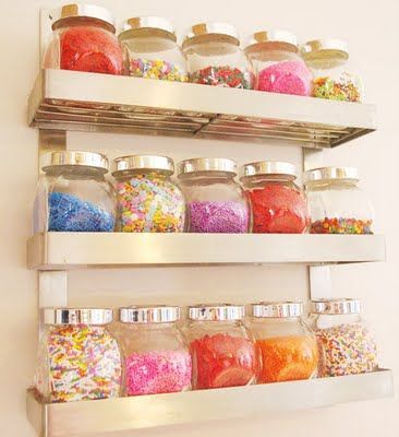 How to make Confetti Sprinkles @Holli Downs Burkart ...this might be cute for the party Baking Organization, Baking Storage, Baking Station, Cupcake Shops, Cute Baking, Home Bakery, Mini Kitchen, Candy Store, Baking Supplies