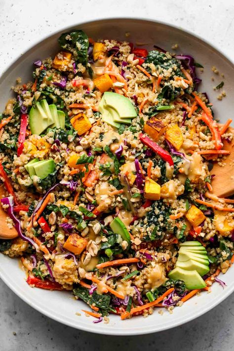 Butternut Squash Quinoa Salad, Butternut Squash Vegan, Quinoa Salad Recipes Easy, Squash Quinoa, Dishing Out Health, Easy Quinoa Salad, Butternut Squash Quinoa, Make Ahead Salads, Easy Quinoa