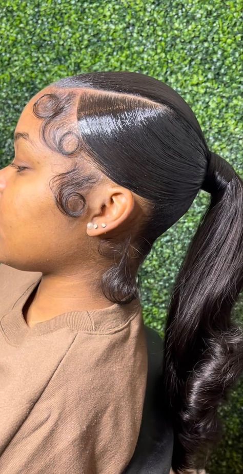 V Part Weave Ponytail, Natural Hair Ponytail, Weave Ponytail Hairstyles, Sleek Ponytail Hairstyles, Bubble Ponytail, Quick Weave Hairstyles, Hairdos For Curly Hair, Girls Hairstyles Braids, Slick Hairstyles