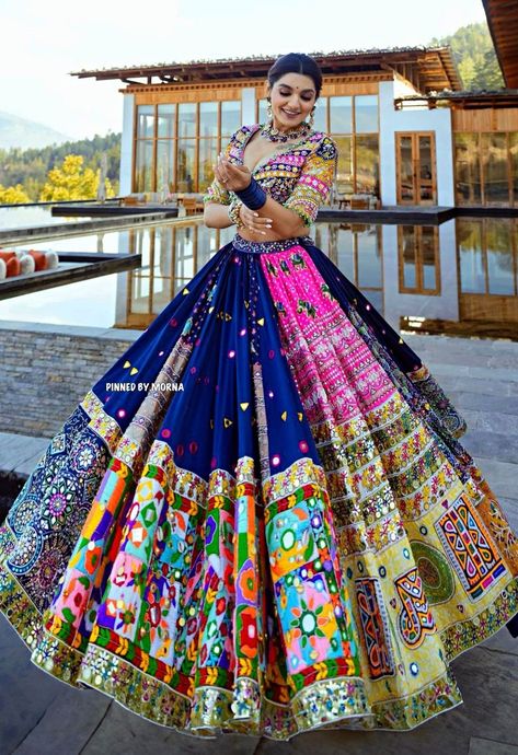 Navaratri Outfits, Navratri Kurti, Traditional Lehenga Designs, Navratri Aesthetic, Colorful Lehenga, Navratri Ideas, Fancy Dress Patterns, Navratri Outfits, Fabric Illustration