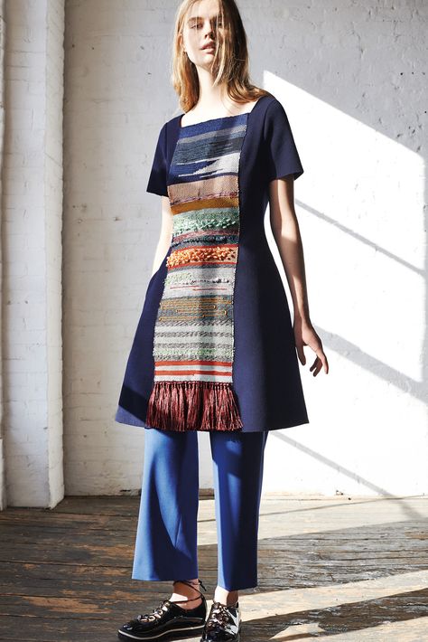 Suno Pre-Fall 2015 Fashion Show Tapestry Outfit, Weaving Dress, Intricate Beading, Fall 2015 Style, Heart Strings, Art Textile, 2015 Fashion, Fall 2015, Pre Fall