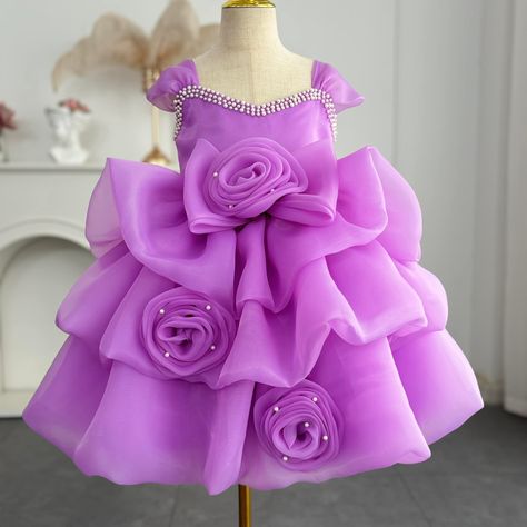 #babydress #babygift #birthdaydress #girldress #princessdress Yellow Evening Dresses, Silver Evening Dress, First Communion Party, Princess Dress Kids, Children Dress, First Birthday Dresses, Girls Dress Shop