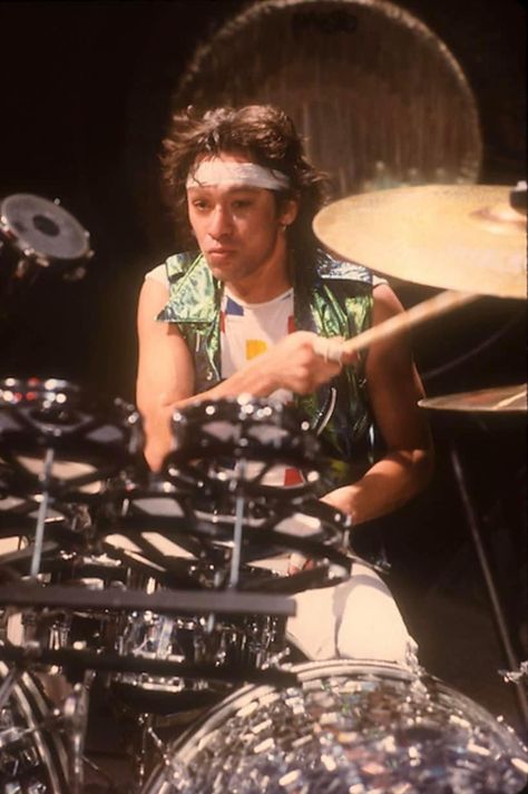 Drums Wallpaper, Acid Bath, Alex Van Halen, David Lee Roth, Valerie Bertinelli, Engine Room, Eddie Van Halen, Charli Xcx, Van Halen