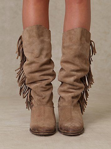 ✿ ❀ pinterest: mjjlla ❀ ✿ Fall Boots, Fringe Boots, Shoe Inspo, All About Shoes, Mode Inspo, Boots Fall, Boots And Sneakers, Pretty Shoes, Cowgirl Boots