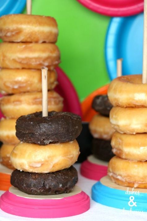 Diy Donut Stand, Bagel Stand, 1st Birthday Themes Girl, Donut Stands, Diy Donut, Donut Stand, Wood Discs, Diy Donuts, Donut Decorations