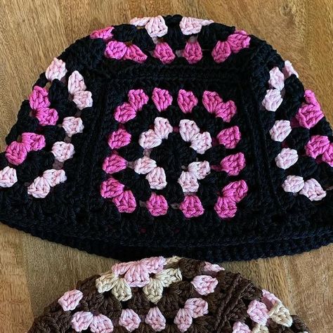 Abike Ade on Instagram: "The Granny Square Hat tutorial is officially here! I have a free pattern on my website but you can catch the tutorial on my YouTube channel: itslewababy ❤️" Crochet Granny Square Hat, Square Hat, Granny Square Hat, Granny Stitch, Crafting Inspiration, Crocheting Ideas, Hat Tutorial, Crochet Business, Crochet Clothing And Accessories