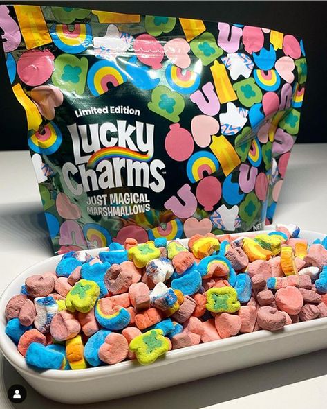 Lucky Charms Marshmallows Only, Red Velvet Cheesecake Brownies, Lucky Charms Marshmallows, Fruit Chip, Frozen Yogurt Shop, Toddler Birthday Gifts, Snack Shop, Junk Food Snacks, Food L