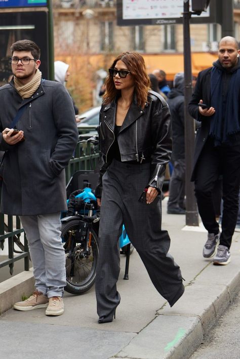 Formal Smart Casual, Christine Centenera, Leather Jacket Outfits, Looks Street Style, All Black Outfit, Style Crush, New Classic, Looks Style, Street Style Outfit