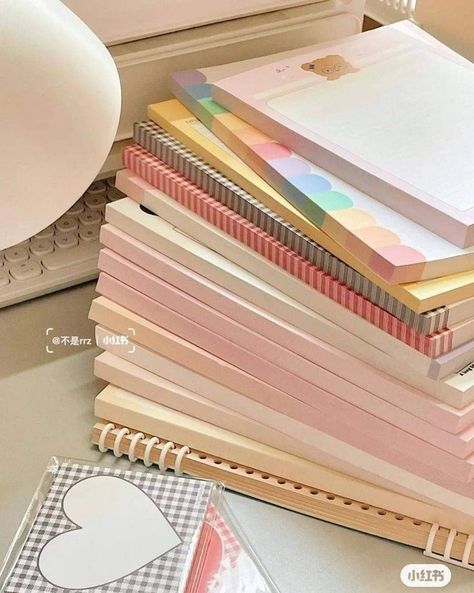 Cute School Supplies Aesthetic, Stationary Cute, Studying Stationary, Pretty School Supplies, Stationery Obsession, Cute Stationary School Supplies, To Do Planner, Cute School Stationary, Kawaii School Supplies