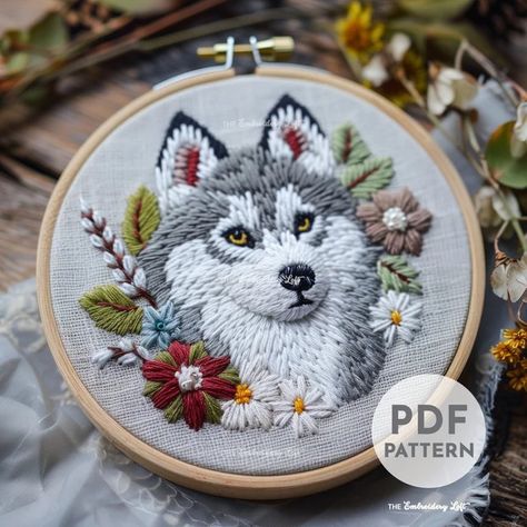 View Folk Art Style by TheEmbroideryLoftCo on Etsy Husky Diy Crafts, Husky Embroidery, Embroidery Reference, Pet Embroidery, Modern Hand Embroidery Patterns, Embroidery Cute, Dog Embroidery Designs, Dog Embroidery, Cute Husky