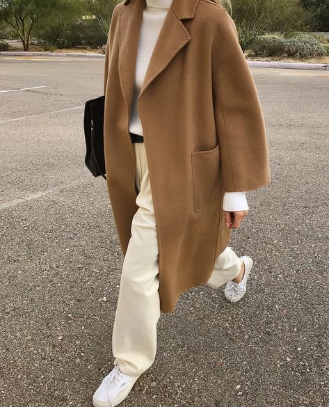 Beige Coats For Women, Caramel Coat Outfit, Caramel Coat, Camel Outfit, Camel Coat Outfit, Minimalist Capsule Wardrobe, Coat Outfit, Camel Coat, Coat Outfits