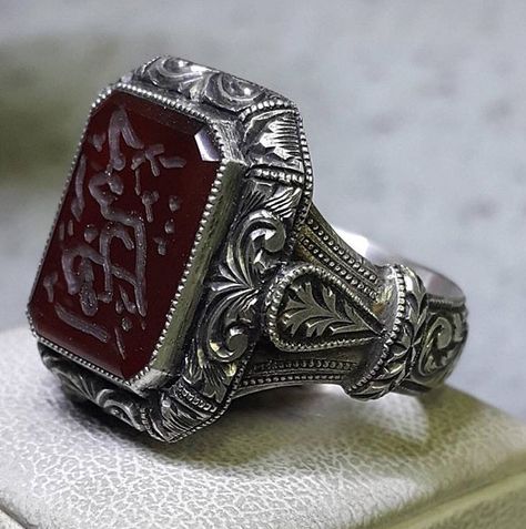 Persian ring Persian Ring, Antique Mens Rings, Stone Ring Design, Cool Rings For Men, Rings Men, Mens Gemstone Rings, Red Stone Ring, Jewelry Design Drawing, Silver Ring Designs