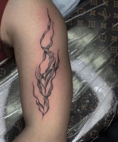 Seaweed Vine Tattoo, Seaweed Tattoo Simple, Seaweed Wrap Tattoo, Nature Collarbone Tattoo, Abstract Sea Tattoo, Aquatic Plant Tattoo, Alocasia Plant Tattoo, Sea Plant Tattoo, Sea Kelp Tattoo