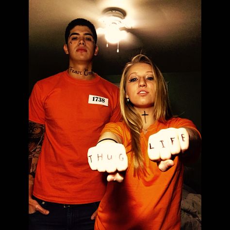 Gansta inmate couple costume                                                                                                                                                                                 More Diy Prisoner Costume Women, Prisoner Costume College, Prison Inmates Costume, Diy Inmate Costume Women, Inmate Couple Costume, Jail Costume Women, Cop And Inmate Costume Couple, Inmate Halloween Costumes Women, Cute Prisoner Costume