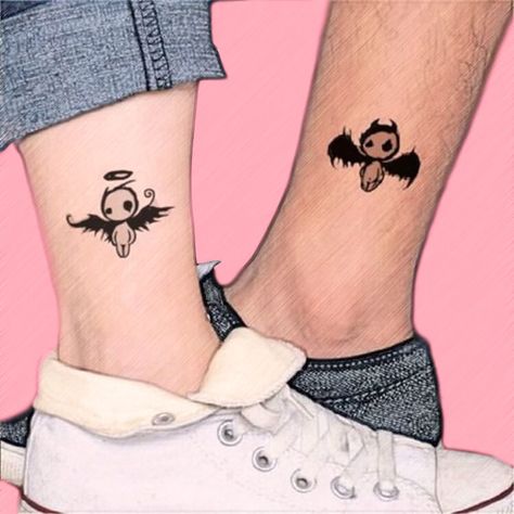 25 Romantic Matching Couple Tattoos Ideas for your beauty - Page 6 of 25 - ShowmyBeauty Bff Skull Tattoos, Corresponding Couple Tattoos, Aesthetic Couples Tattoos, Emo Couples Tattoos, Fun Matching Tattoos Couples, Skull Couples Tattoo, Couples Gothic Tattoos, Matching Tattoos Skeleton, Matching Tattoos Couples Emo