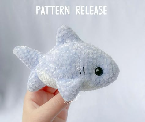 Crochet Plushies Shark, Shark Crochet Plushie, Crochet Patterns Shark, How To Crochet A Shark, Crochet Shark Free Pattern, Free Shark Crochet Pattern, Free Crochet Shark Pattern, Crochet Patterns For Free, Small Free Crochet Patterns