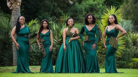 EastAfrica's Top WeddingPage 💕 on Instagram: “Some Green Love 💚 . . . Follow @dressdiarry for dress inspiration . . . . . . Designer @madeezilee Cred @cpho.m.photography…” Green Shweshwe, Shweshwe Wedding Dresses, African Wedding Theme, African Bridal Dress, Bridal Squad, Green Wedding Dresses, Shweshwe Dresses, Green Outfits, Traditional Attires