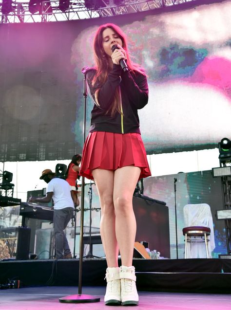 ♥ LDR ♥ Lana Del Rey LIVE ♥ #LanaDelRey #Lana_Del_Rey #LDR Lana Del Rey Looks, Lana Del Rey Ride, Lana Del Rey Outfits, Lana Del Rey News, Lana Del Rey Concert, Cowgirl Style Outfits, Lana Turner, Concert Looks, Lana Del Ray