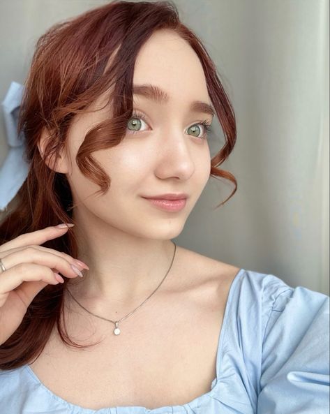 Wendy Darling Cosplay, Wendy Darling Makeup, Wendy Darling Hair, Wendy Darling Aesthetic, Wendy Darling Costume, Wendy Costume, Wendy Darling, Themed Halloween Costumes, Peter And Wendy