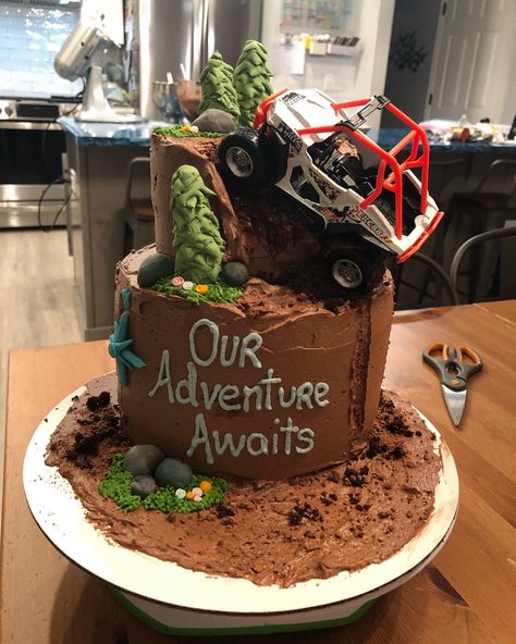 #4x4cake #offroadcake Side By Side Cake Ideas, Off Road Party Theme, Off Road Cake, Ideas For Rehearsal Dinner, Rehearsal Dinner Cake, Road Trip Theme, Construction Birthday Cake, 6th Birthday Cakes, Dad Birthday Cakes