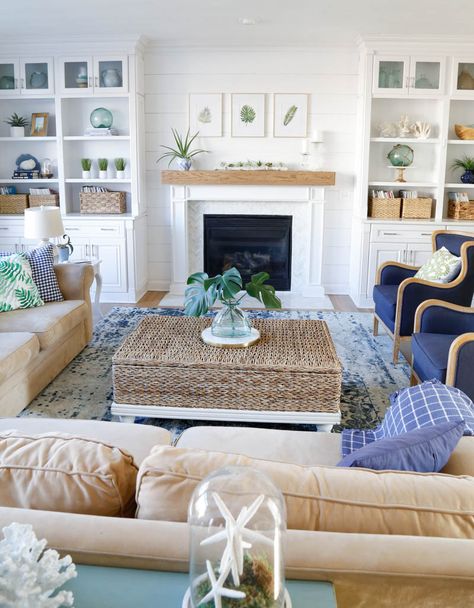 Shiplap Fireplace Wall Coastal Style Living Room, Coastal Decorating Living Room, Shiplap Fireplace, Coastal Living Rooms, Layered Rugs, Coastal Kitchen, Coastal Living Room, Sofa Living, Fireplace Wall