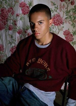 Evan Ross Evan Ross, Pink Wallpaper Hello Kitty, Black Culture, Family Photoshoot, Hello Kitty, Actors, Human, Women's Top, Fashion Tips