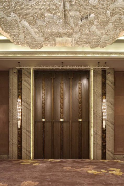 Building Entrance Design, Entrance Lobby Design, Lift Lobby Design, Elevator Lobby Design, Hall Door, Ballroom Design, Modern Hotel Lobby, Lift Lobby, Building Lobby