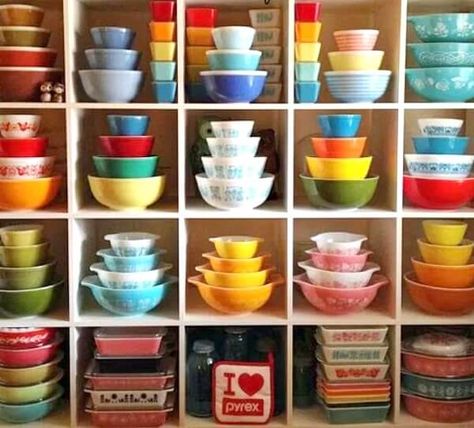 How To Put Collections On Display · Cozy Little House Pyrex Display, Pyrex Patterns, Pyrex Collection, Vintage Cookware, Vintage Dishware, Pyrex Bowls, Deco Retro, Vintage Kitchenware, Plywood Furniture