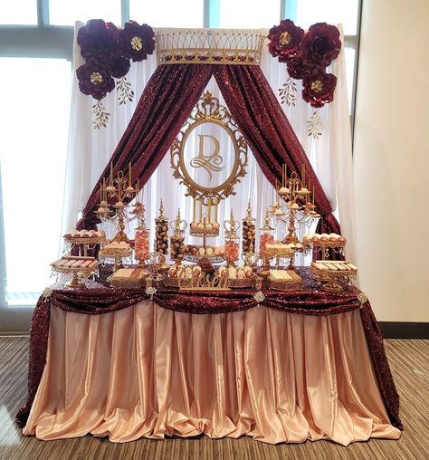 Burgundy Quince Theme Ideas, Burgundy Gold Quinceanera Theme, Red Pink And Gold Quinceanera, Main Table Quinceanera Red And Gold, Rose Gold And Burgundy Quinceanera Theme, Burgundy Decorations Quinceanera, Quince Burgundy Theme, Red Quinceanera Venue Ideas, Royalty Theme Quinceanera