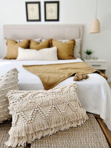 Boho Couch Pillows, Sage Throw Pillows, Neutral Throw, White Accent Pillow, Couch Accent Pillows, Boho Texture, Neutral Throw Pillows, Ivory Pillow, Neutral Pillows