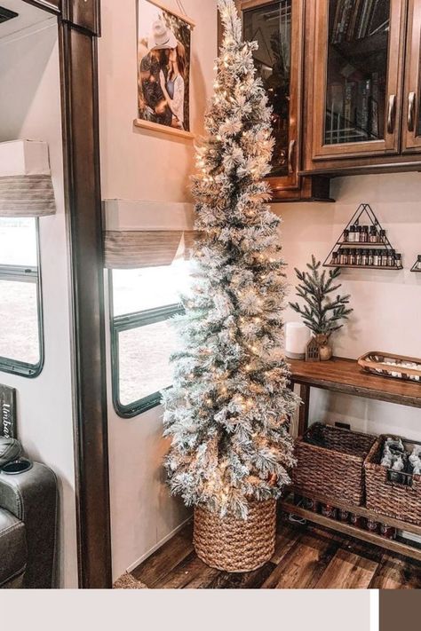 45+ Awesome RV Christmas Decorations Ideas | For Your Great Holiday Decorating Camper For Christmas, Rv Christmas Tree Ideas, Christmas Tree In Camper, Christmas Decor In Camper, Christmas In Camper, Christmas Decor Ideas For Rv, Decorating Rv For Christmas, Rv Christmas Tree, Rv Holiday Decorating Ideas