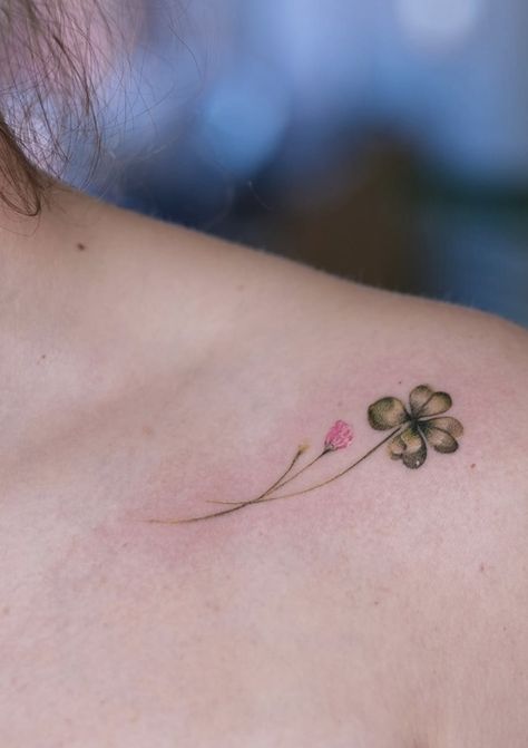 2 Shamrock Tattoo, 4 Leaf Clover Tattoo Shoulder, Tiny Clover Tattoo Simple, Four Leaf Clover Tattoo Collar Bone, Shamrock And Rose Tattoo, Clover Collar Bone Tattoo, 4 Leaf Clover Butterfly Tattoo, Feminine Four Leaf Clover Tattoo, 4 Leaf Shamrock Tattoo