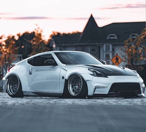 Bad-ass Nissan 370Z Nissan Fairlady, Study Spanish, Nissan Z, Nissan 370z, Japan Cars, Safe Travel, Jdm Cars, Wanderlust Travel, Car Wallpapers