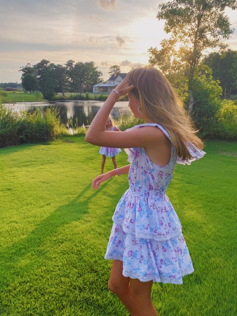 Preppy Easter Outfit, Easter Day Outfits, Easter Outfit Women, Preppy Easter, Preppy Vibes, Day Outfits, Blue Floral Dress, Girly Dresses, Preppy Summer