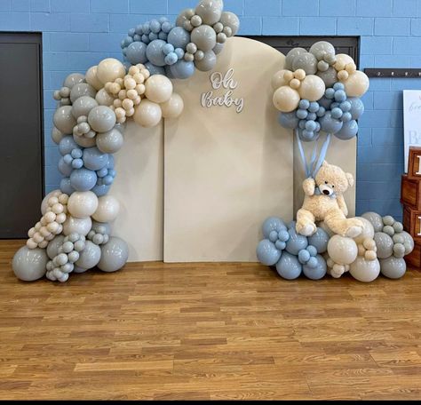 Baby Boy Birthday Decoration, Blue Balloon Garland, Blue Party Decorations, Baby Boy Decorations, Holiday Balloons, Bear Baby Shower Theme, Blue Balloon, Garland Arch, Baby Boy Birthday