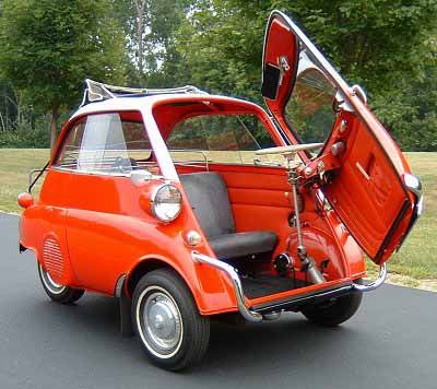 Bmw Isetta 300, Mini Caravan, Carros Bmw, Vintage Auto's, Bmw Isetta, Strange Cars, Bmw Classic Cars, Microcar, Tiny Cars