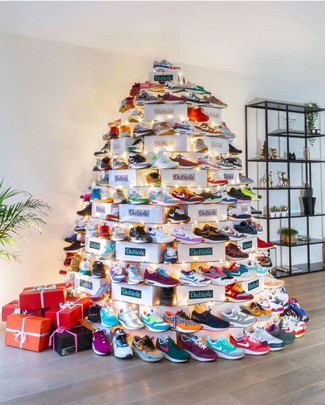 What shoe would you dream about finding under the tree on Christmas? Sneakerhead Room, Sneaker Closet, Sneaker Storage, Windows Display, Shoe Room, Sneak Attack, Air Max Day, Basket Style, Sneakers Fashion Outfits