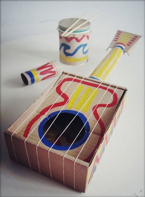 Cardboard Musical Instruments ~ 10 Crafty Cardboard Ideas | Tinyme Blog Cardboard Diy Crafts, Crafts For School, Kids Instruments, Instrument Craft, Diy Crafts For School, Cardboard Diy, Homemade Instruments, Music Crafts, Diy Musical Instruments