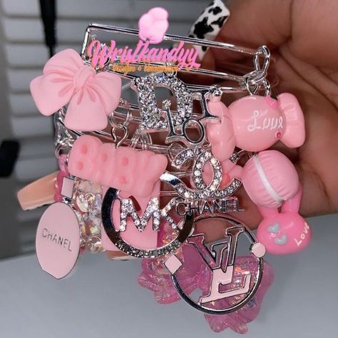 Baddie Wishlist, Baddie Accessories, Charm Bangle Bracelets, Charm Bracelets For Girls, Girly Bracelets, Handmade Charm Bracelets, Jewelry Vendor, Crystal Bead Jewelry, Charm Bangles