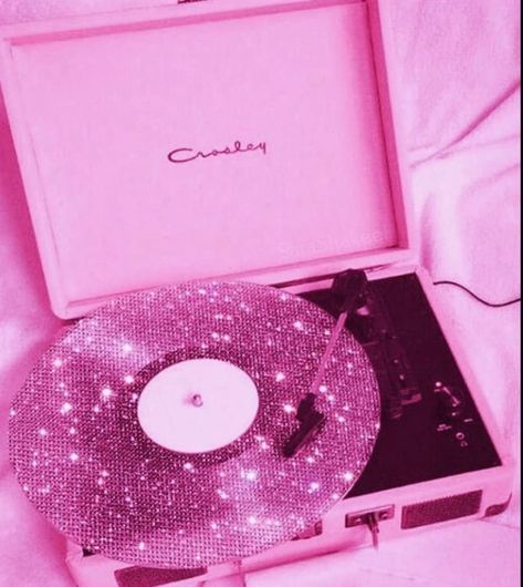 Pink Baddie Widgets, Pink Boujee Room Aesthetic, Girly Trippy Aesthetic, 2000 Pink Aesthetic, Hot Pink Aesthetic Pictures, Pink Aesthetic Baddie, Hot Pink Baddie Aesthetic Wallpaper, Glitter Wallpaper Pink, Hot Pink Baddie Aesthetic