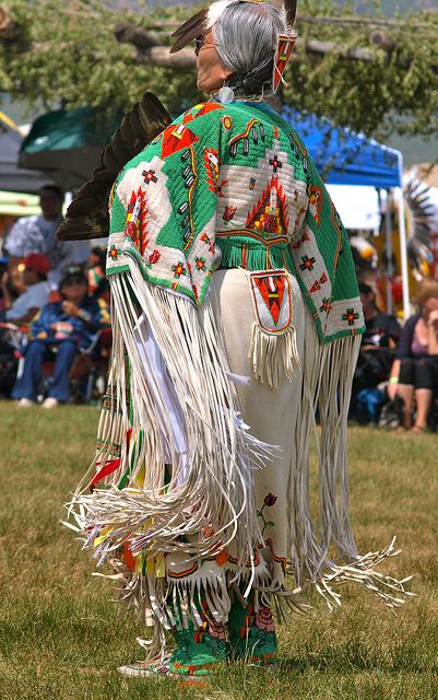 Women's Buckskin by Caperton27, via Flickr Buckskin Dress, Native American Dance, Native American Dress, Powwow Regalia, Native American Regalia, Native Dress, Native American Clothing, Native American Photos, Native American Peoples