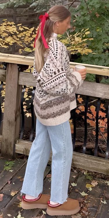 Outfit Ideas For Teens, Fall Outfit Women, Fall Outfit 2023, Slipper Outfit, Tazz Slipper, Aesthetic Fall Outfit, Cute Fall Fashion, Outfit With Uggs, Slippers Outfit