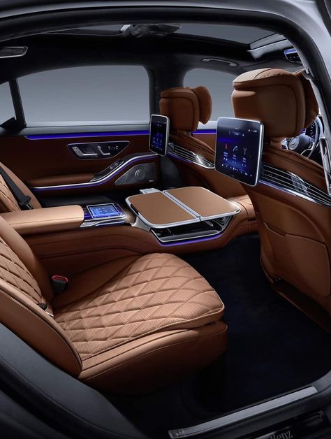 Cars Wallpaper Aesthetic, Aesthetic Cars Wallpaper, Black Car Interior, Car Modification Ideas, Aesthetic Sports, Luxury Cars Range Rover, Luxury Lifestyle Aesthetic, Black Cars, Wallpaper Luxury